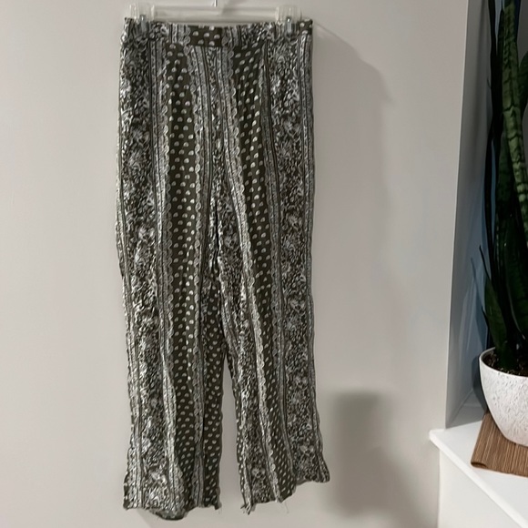 Green Paisley Beach Pants Size Small - Picture 1 of 4